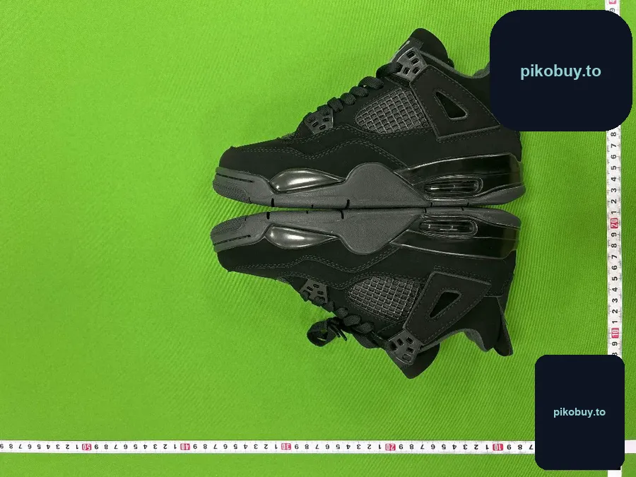 Warehouse QC photo of a jordan 4 17 colorways good quality order