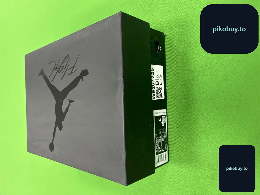 Warehouse QC photo of a jordan 4 17 colorways good quality order
