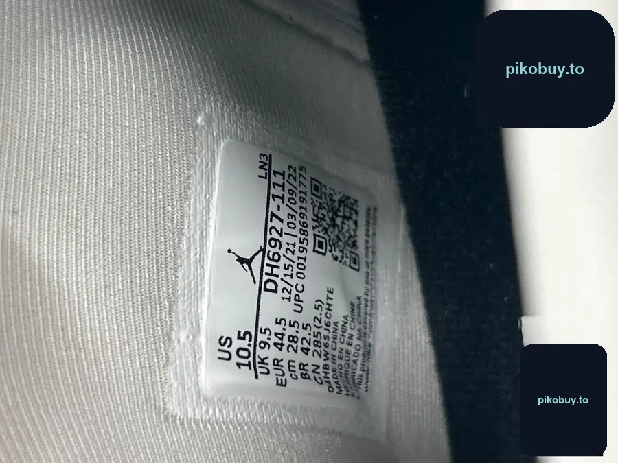 Warehouse QC photo of a jordan 4 black cat order